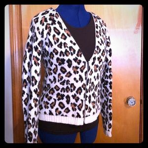 Leopard print v-neck cardigan